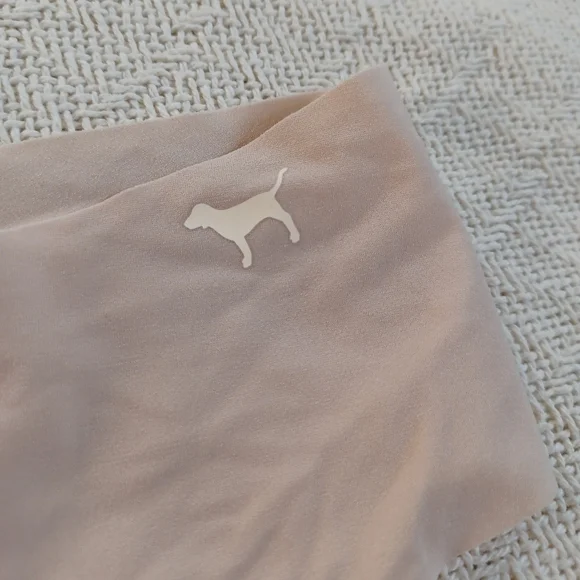 PINK ♡ thong - Picture 2 of 5